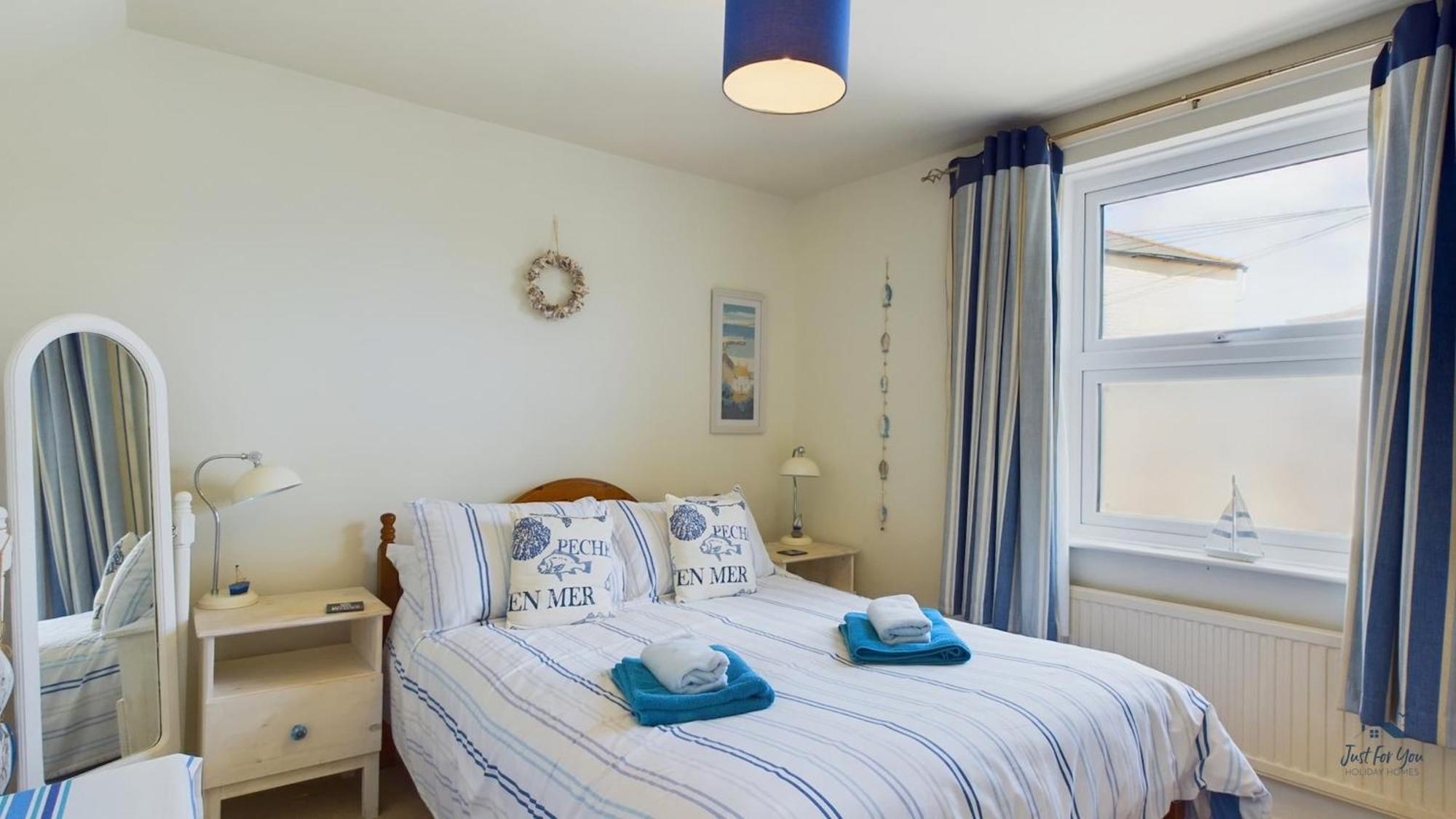 Boat House Sleeps 4 In The Centre Of The Sailing Mecca Of Cowes Villa Cowes  Exterior photo