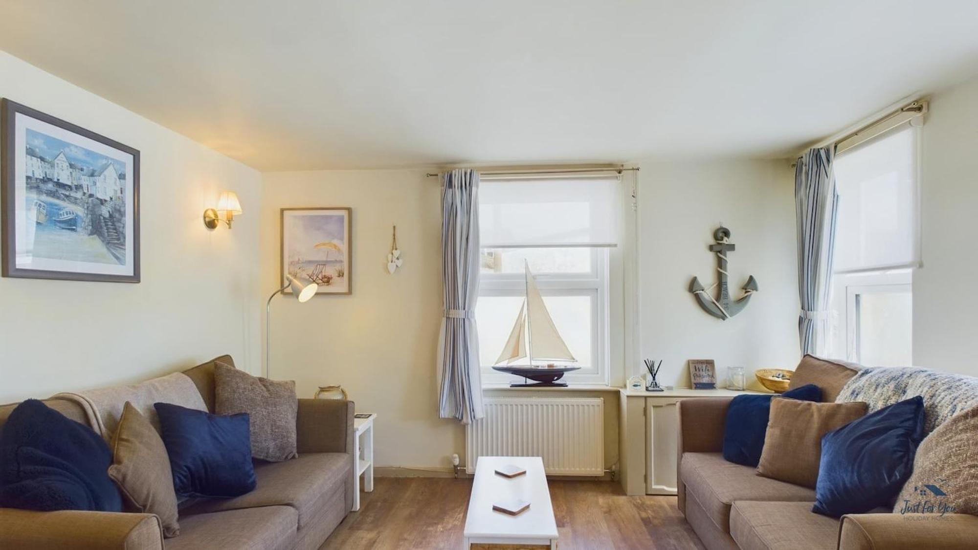 Boat House Sleeps 4 In The Centre Of The Sailing Mecca Of Cowes Villa Cowes  Exterior photo